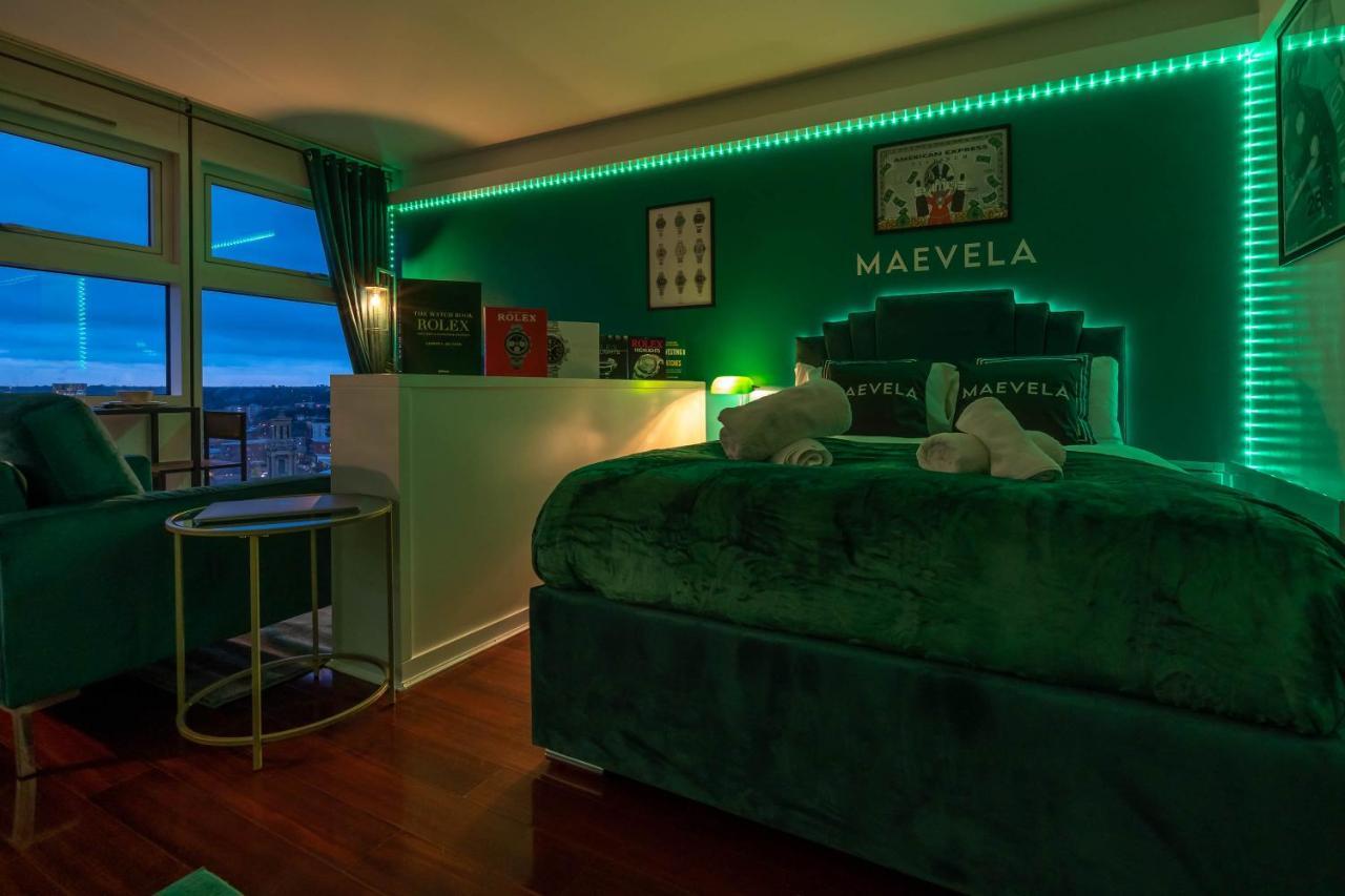 Maevela Apartments - Top Floor Rolex Themed Studio Apt Inside The Cube, Mailbox - Free Netflix & Wifi Birmingham Esterno foto