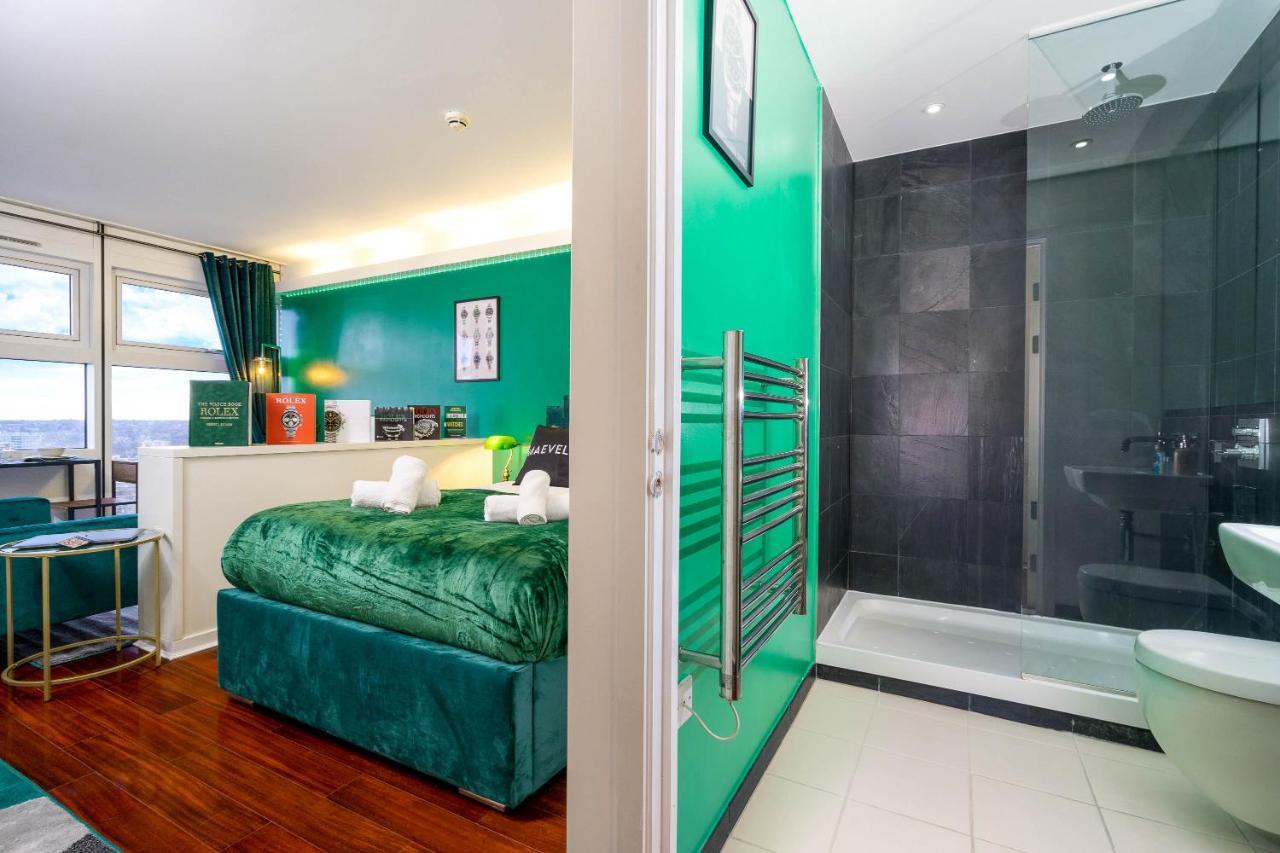 Maevela Apartments - Top Floor Rolex Themed Studio Apt Inside The Cube, Mailbox - Free Netflix & Wifi Birmingham Esterno foto